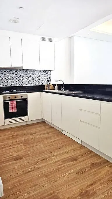 Luxury 2Br Midtown Apartment Dubai 0*,  United Arab Emirates