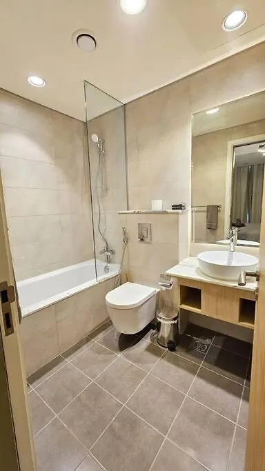 Luxury 2Br Midtown Apartment Dubai